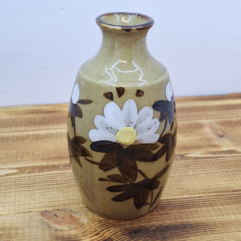 vintage Highland Stoneware pottery bud vase, Ft hand-painted White floral decor